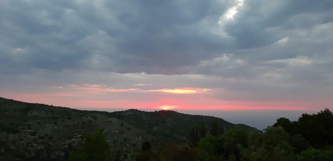 T'Aloni Otel Chortáta Dış mekan fotoğraf